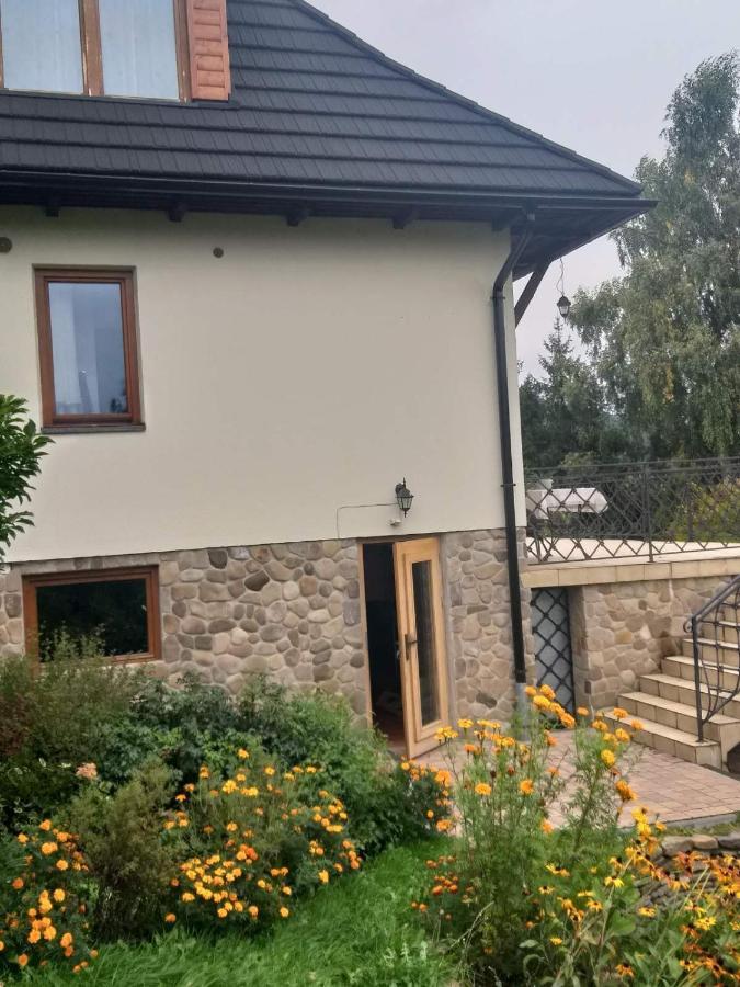Mountain House Hotel Ustrzyki Dolne Kültér fotó