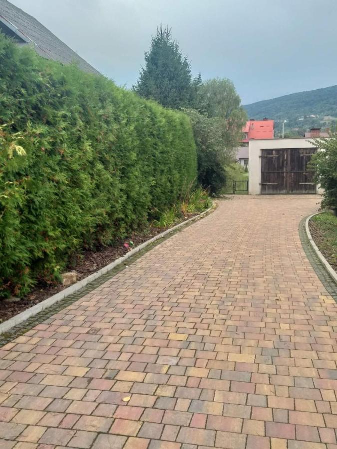 Mountain House Hotel Ustrzyki Dolne Kültér fotó