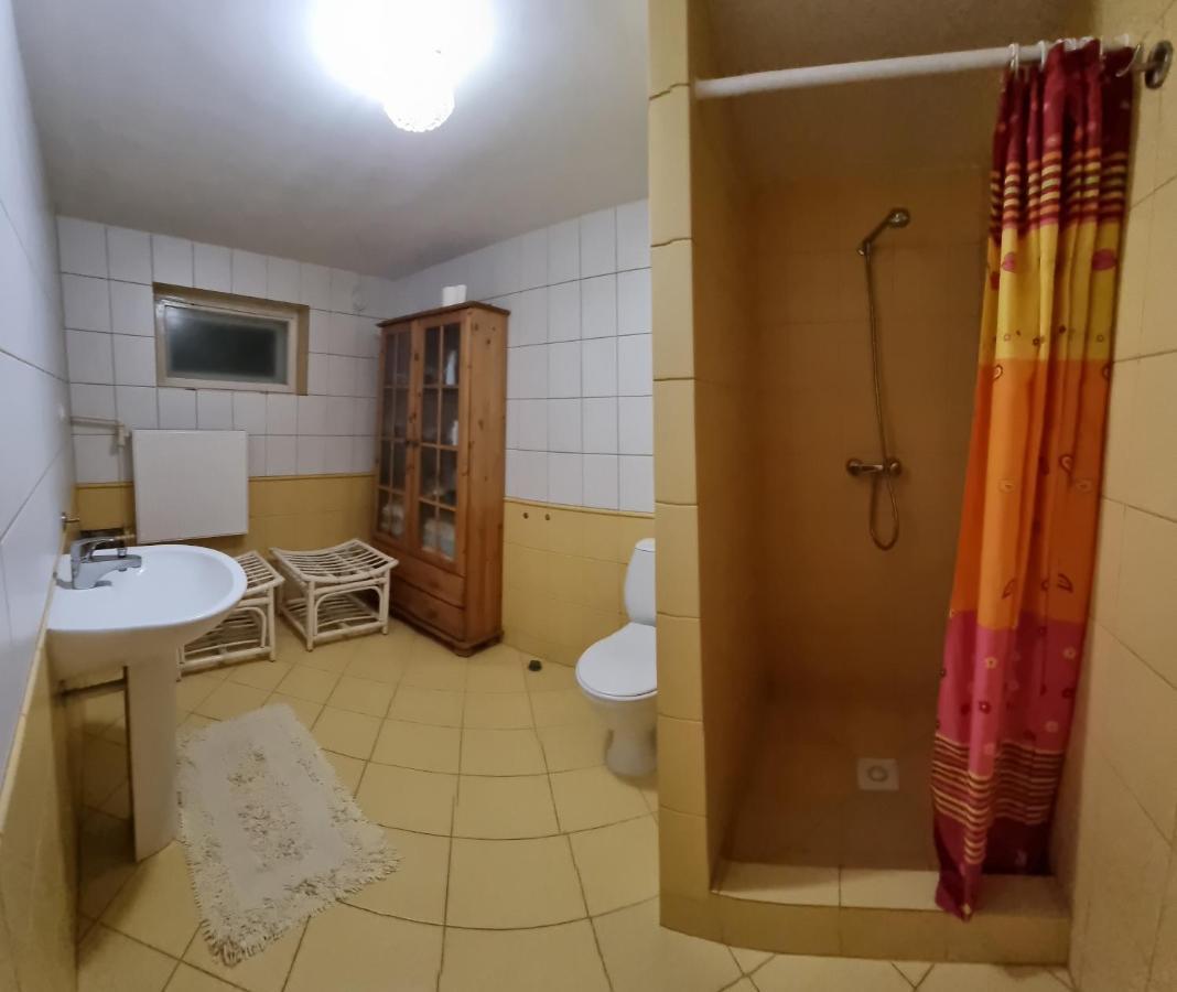 Mountain House Hotel Ustrzyki Dolne Kültér fotó