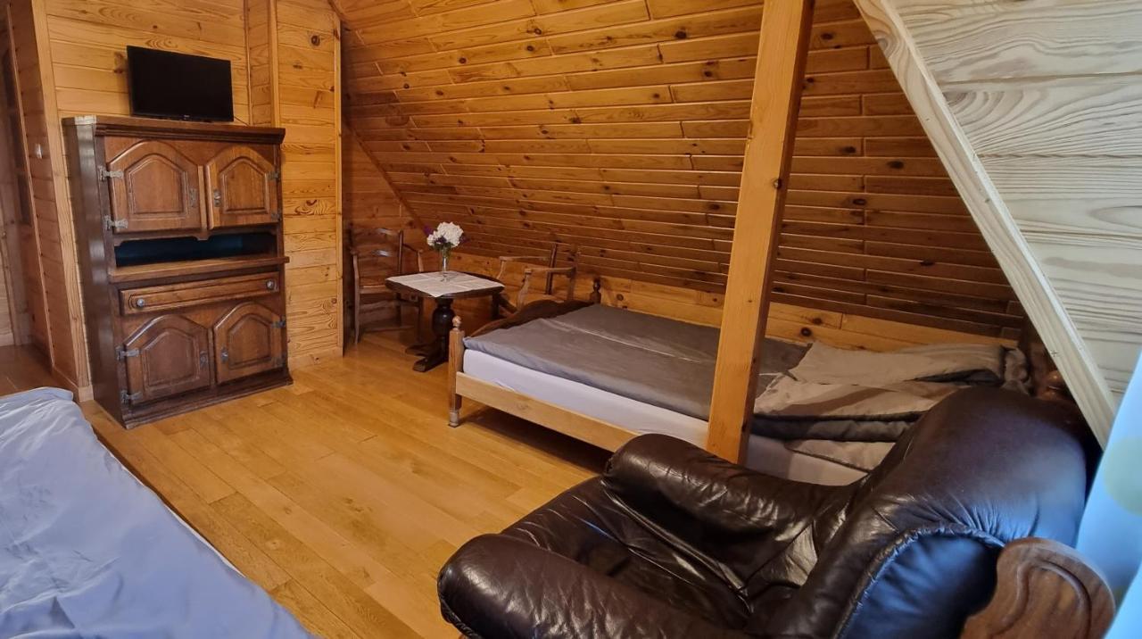 Mountain House Hotel Ustrzyki Dolne Kültér fotó